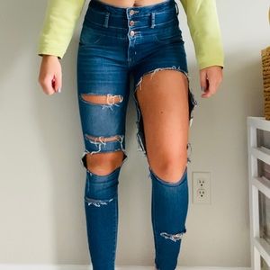 ripped high waisted skinny jeans